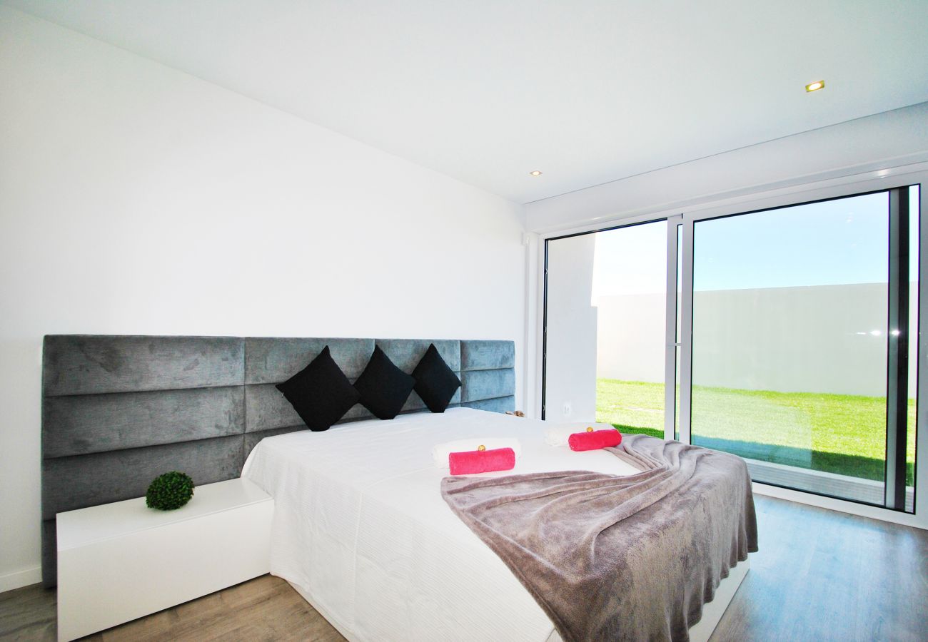 Villa in Albufeira - Villa with air-conditioned to 800 m beach