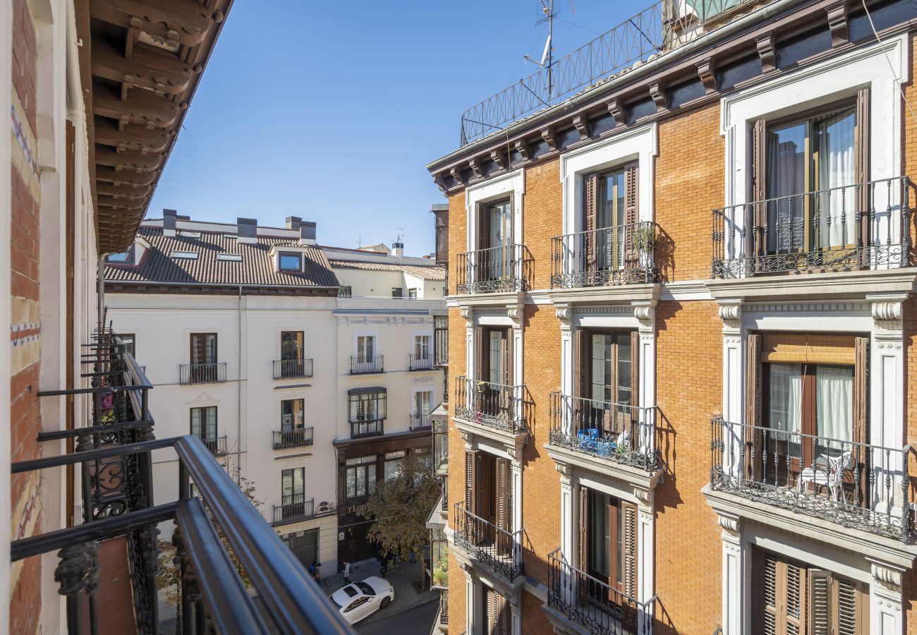Apartment in Madrid - Brand New apartment at Madrid city center. WIFI M (ATO55)