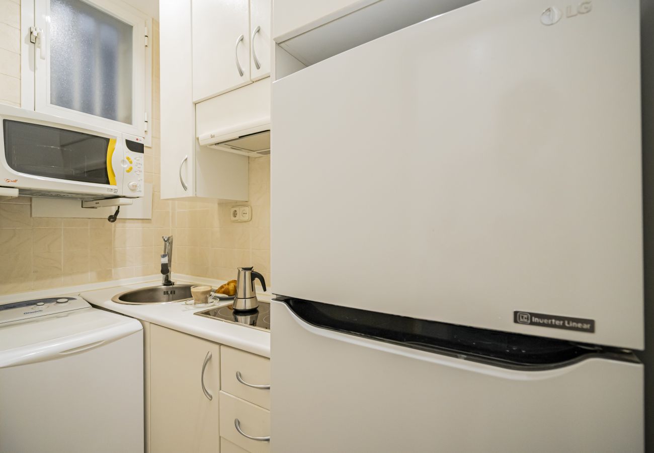 Apartment in Madrid - Apartment Madrid Downtown Bilbao-Fuencarral M (MON3)