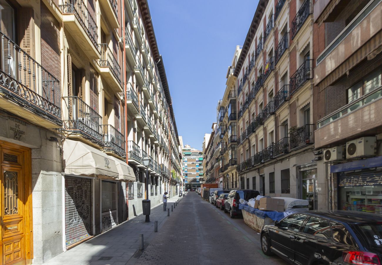 Apartment in Madrid - Apartment Madrid Downtown Bilbao-Fuencarral M (MON3)