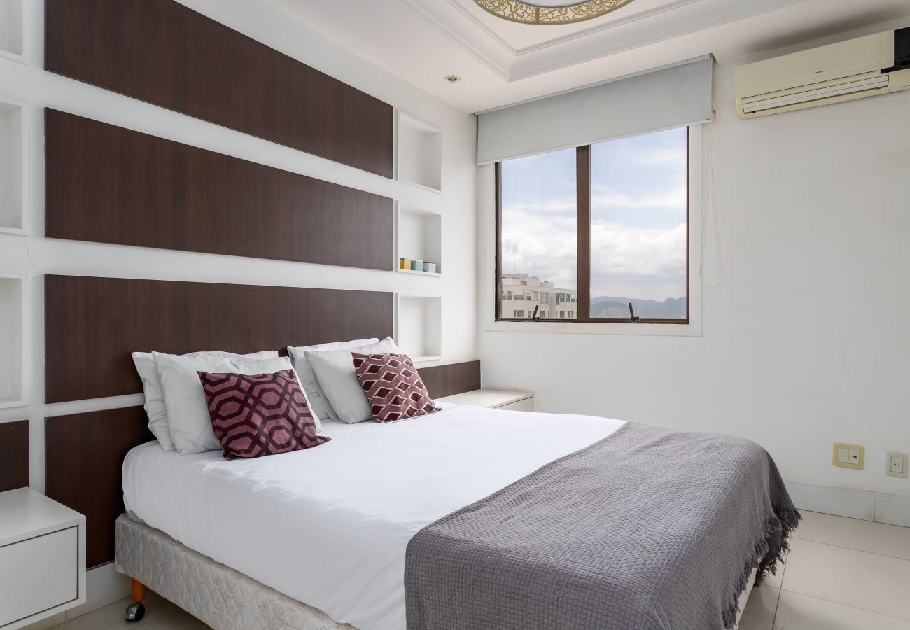 Apartment in Rio de Janeiro - LC2207 (Barra)