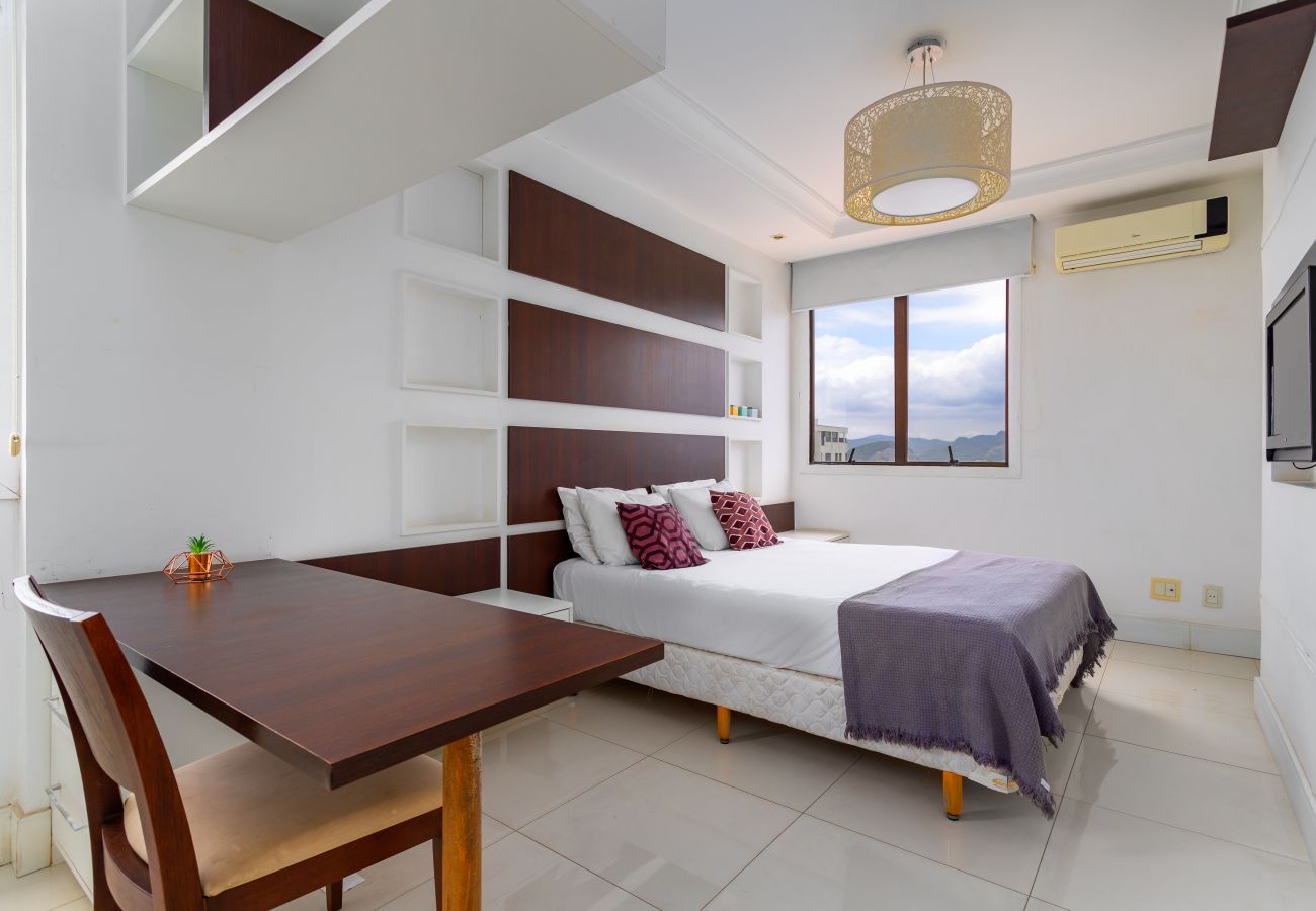 Apartment in Rio de Janeiro - LC2207 (Barra)