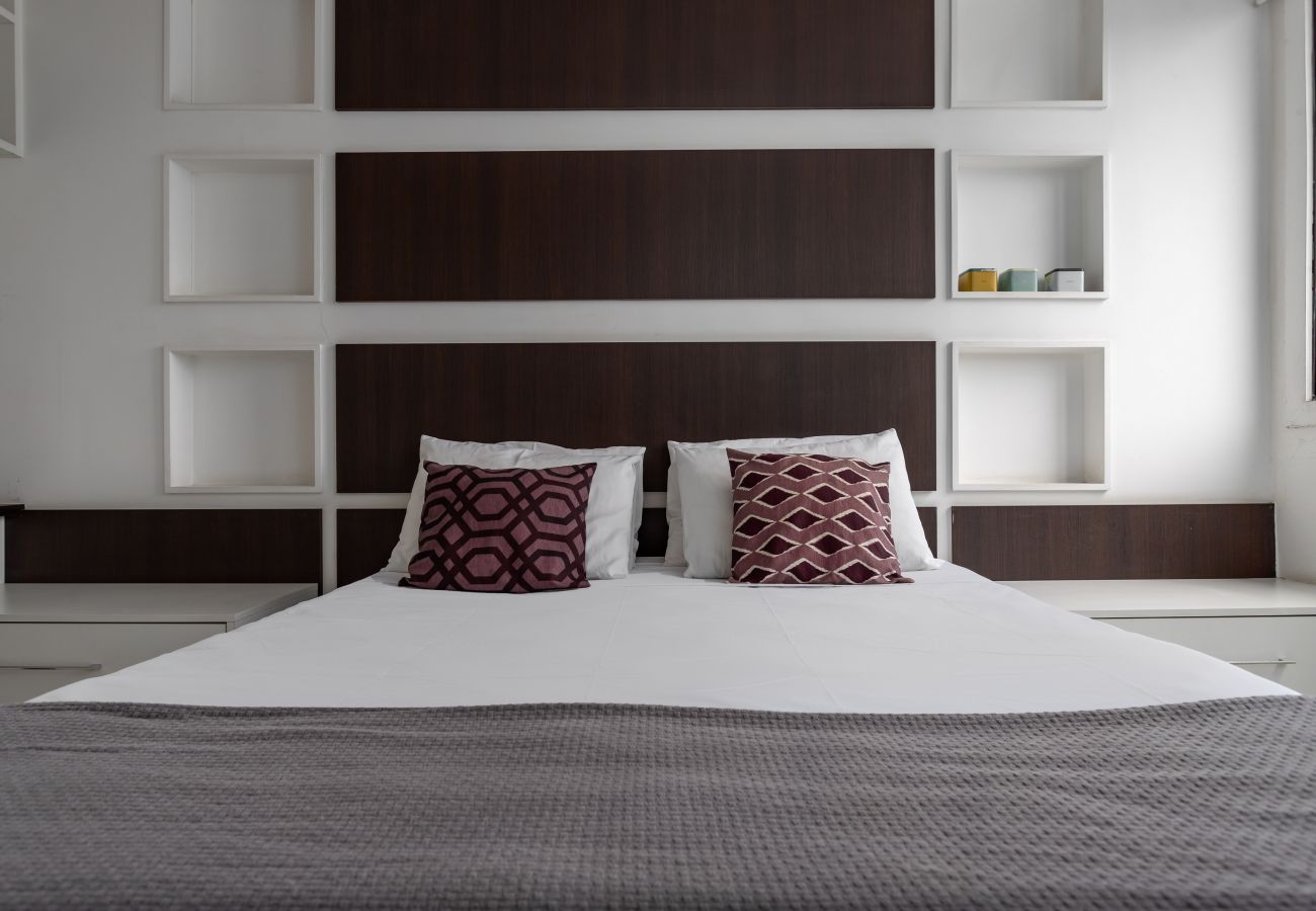 Apartment in Rio de Janeiro - LC2207 (Barra)