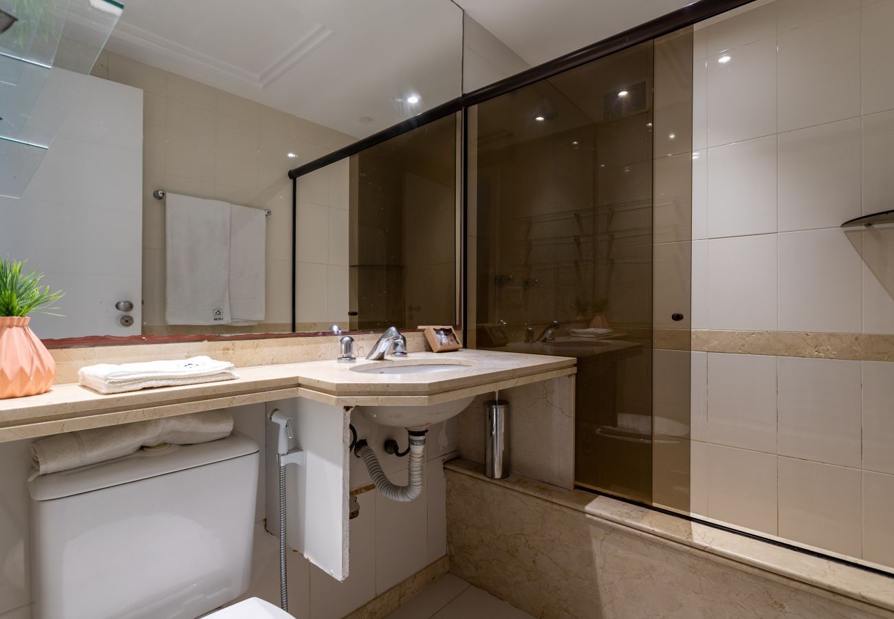 Apartment in Rio de Janeiro - LC2207 (Barra)