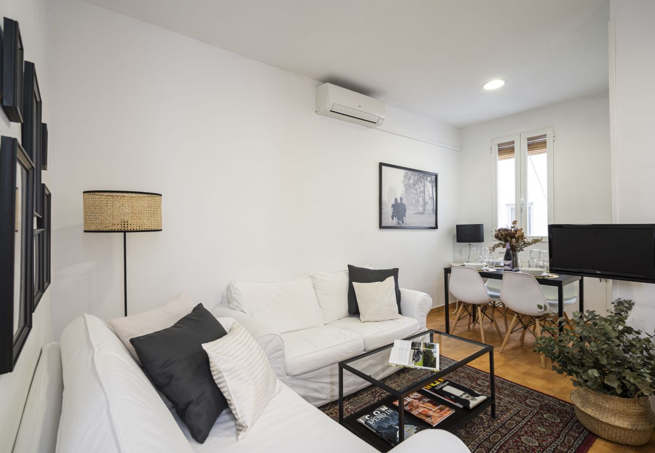 Apartment in Madrid - Apartamento Delicias 1HH M(DVA6)