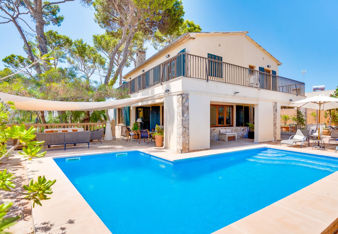 Holiday villa with pool, Palma de Mallorca