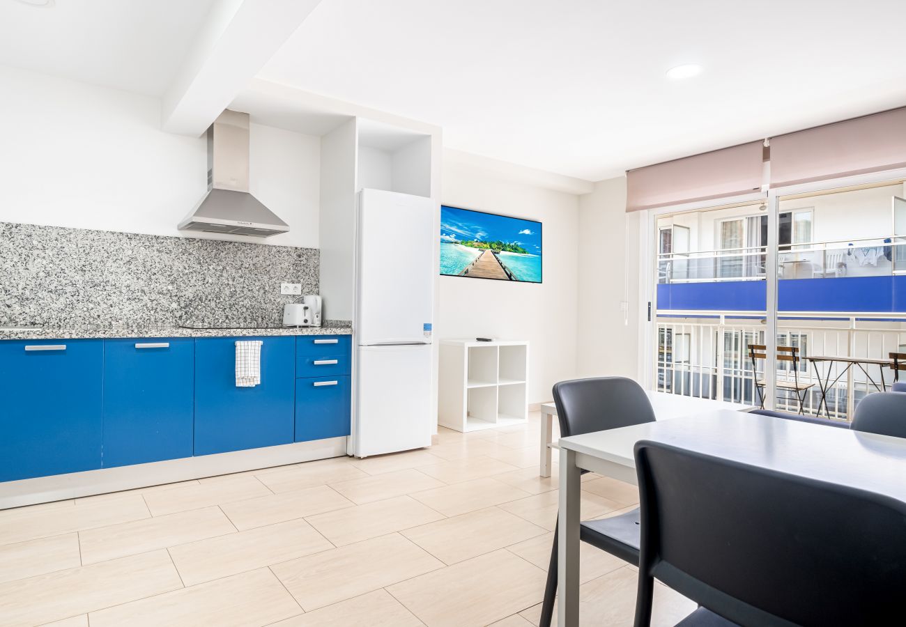 Aparthotel in Benidorm - Aparthotel of 1 bedrooms to 100 m beach