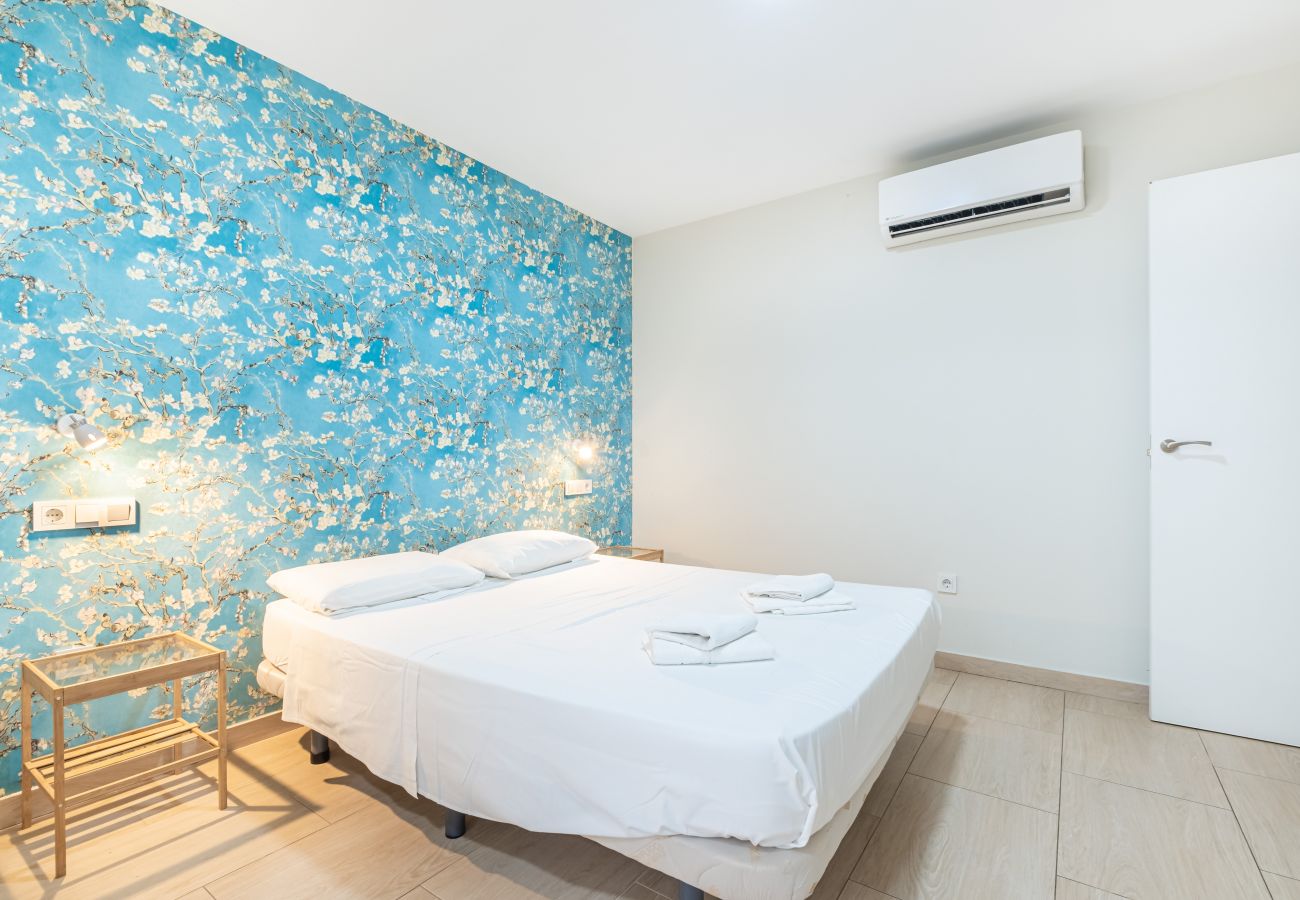 Aparthotel in Benidorm - Aparthotel of 1 bedrooms to 100 m beach