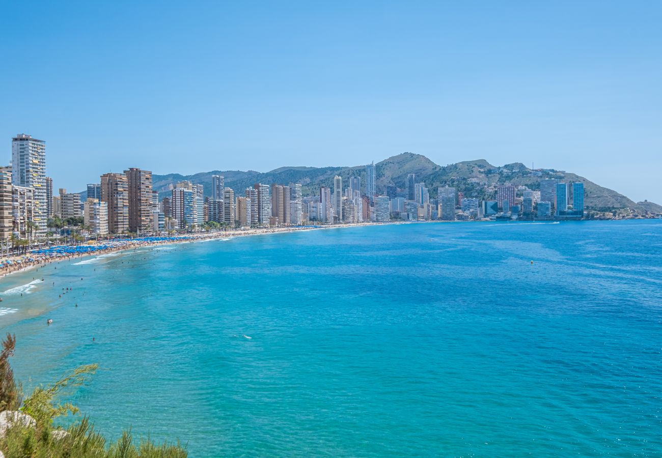 Aparthotel in Benidorm - Aparthotel with air-conditioned to 100 m beach