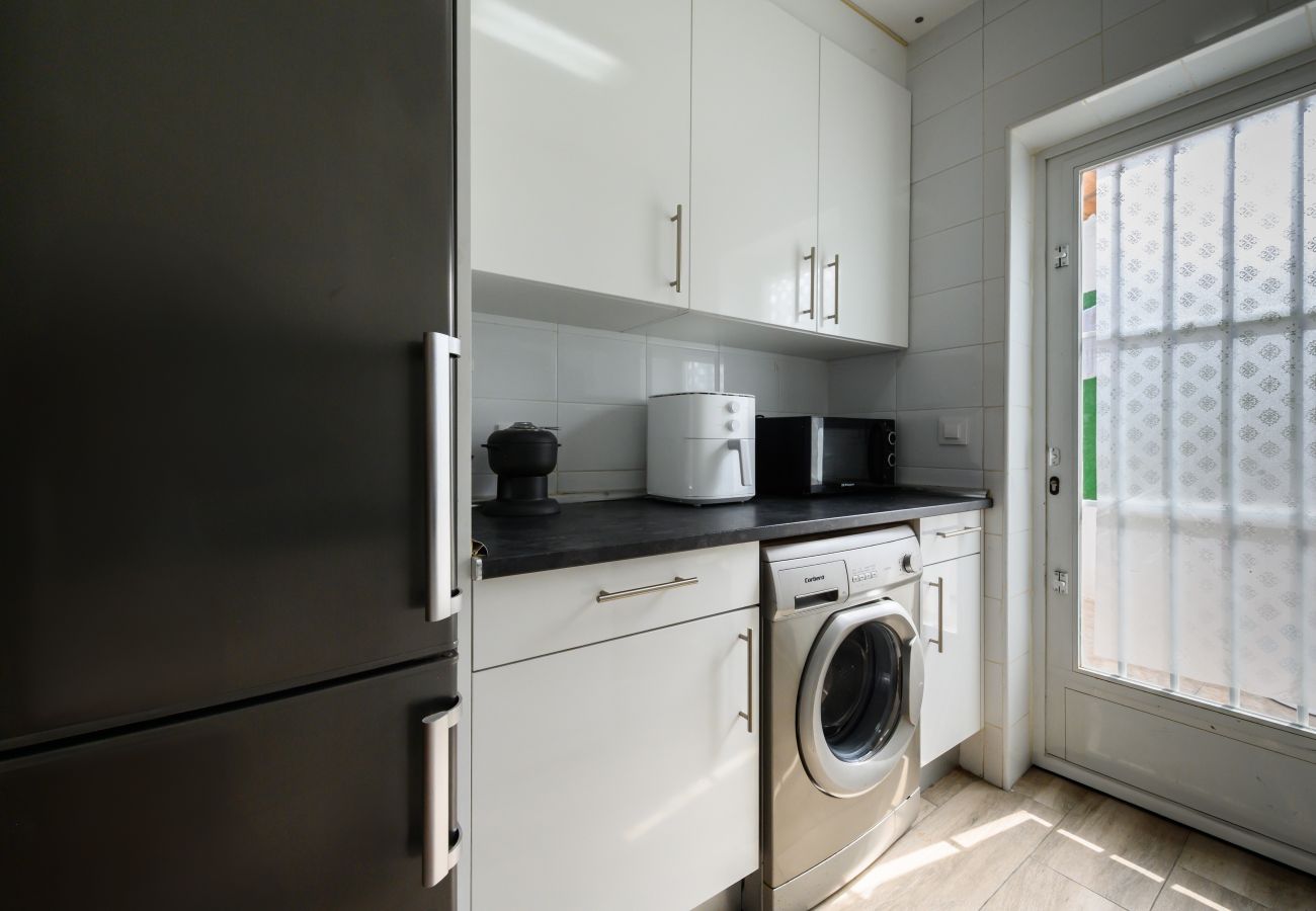 Chalet in Madrid - M (MIS57) Chalet Ciudad Lineal 3HH