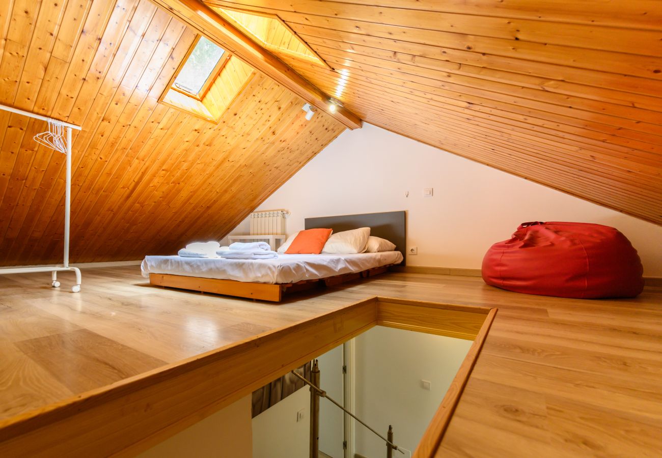 Chalet in Madrid - M (MIS57) Chalet Ciudad Lineal 3HH