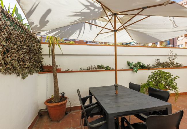 Apartment in Barcelona - Private terrace, 3 bedrooms, 2 bathrooms, central Barcelona