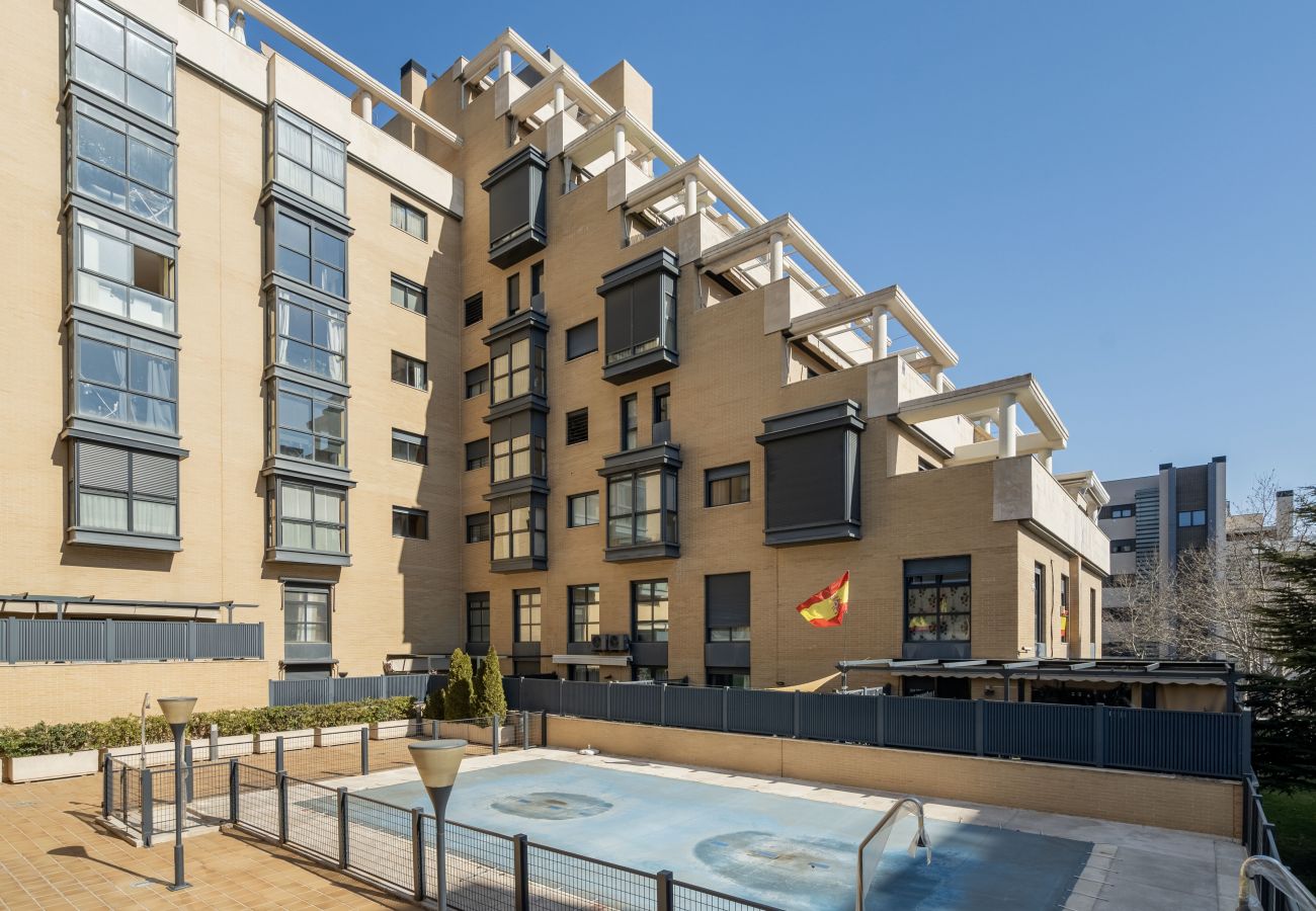 Apartment in Madrid - Lux apartment ISLAZUL gym+sauna M (EUR19)