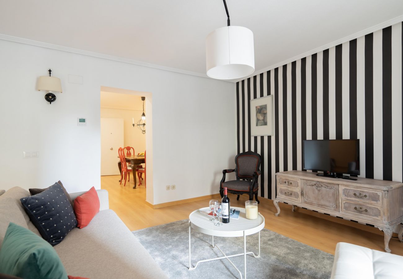 Apartment in Madrid - Luxury apartment Madrid center ATO35