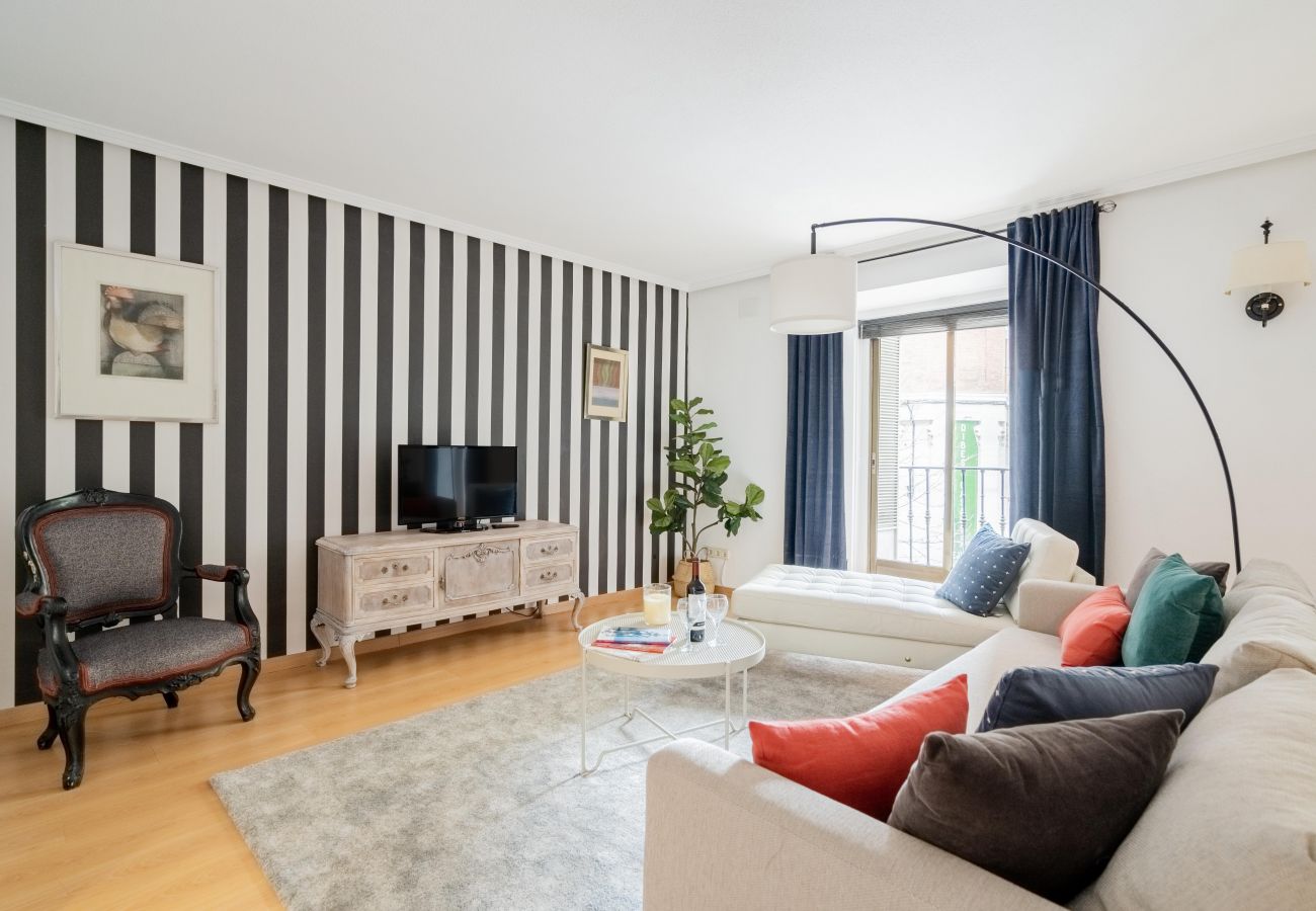 Apartment in Madrid - Luxury apartment Madrid center ATO35