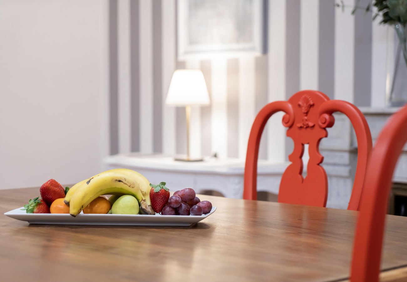 Apartment in Madrid - Luxury apartment Madrid center ATO35