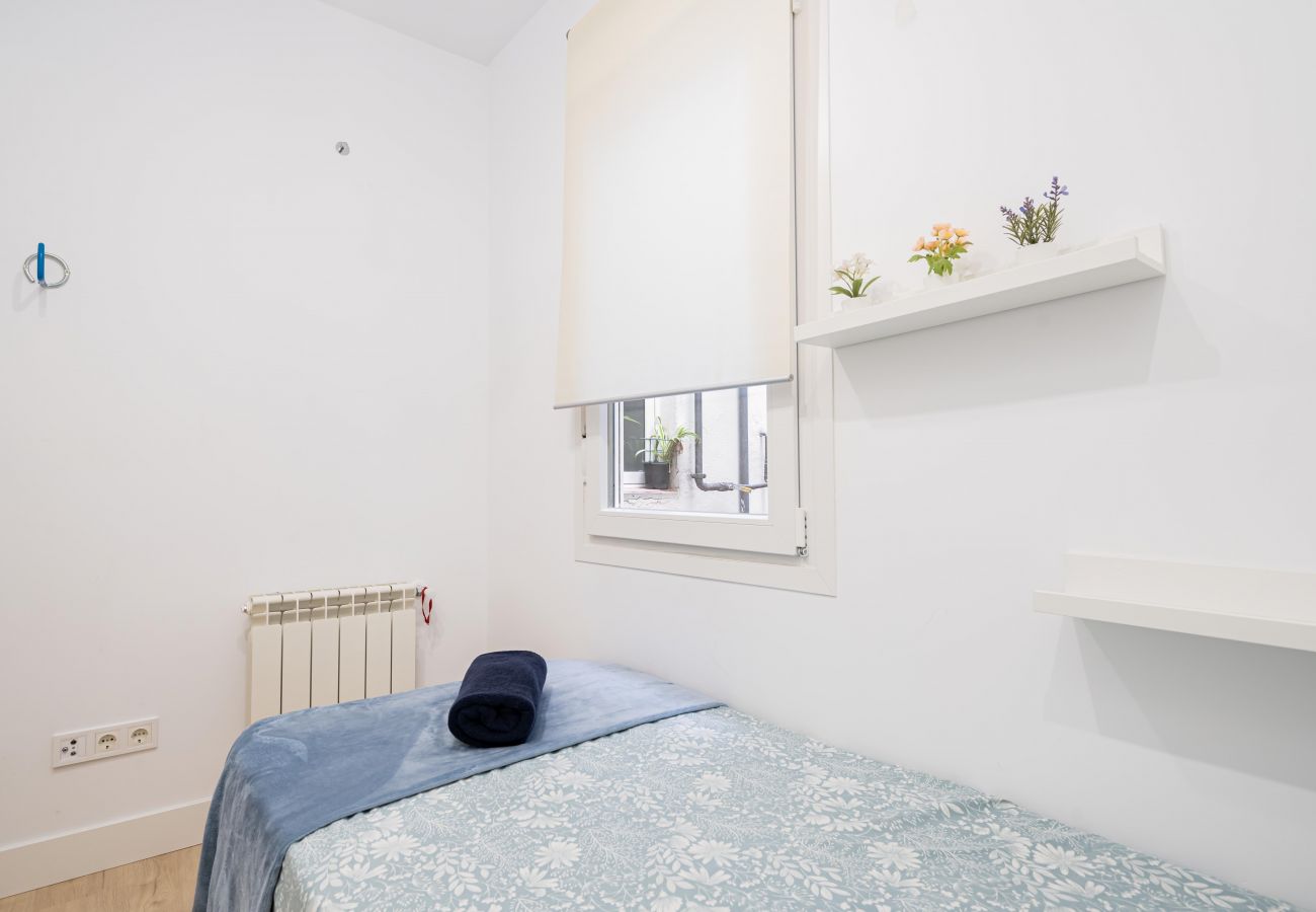 Apartment in Madrid - Cuatro Caminos Mercado Maravillas GRL3