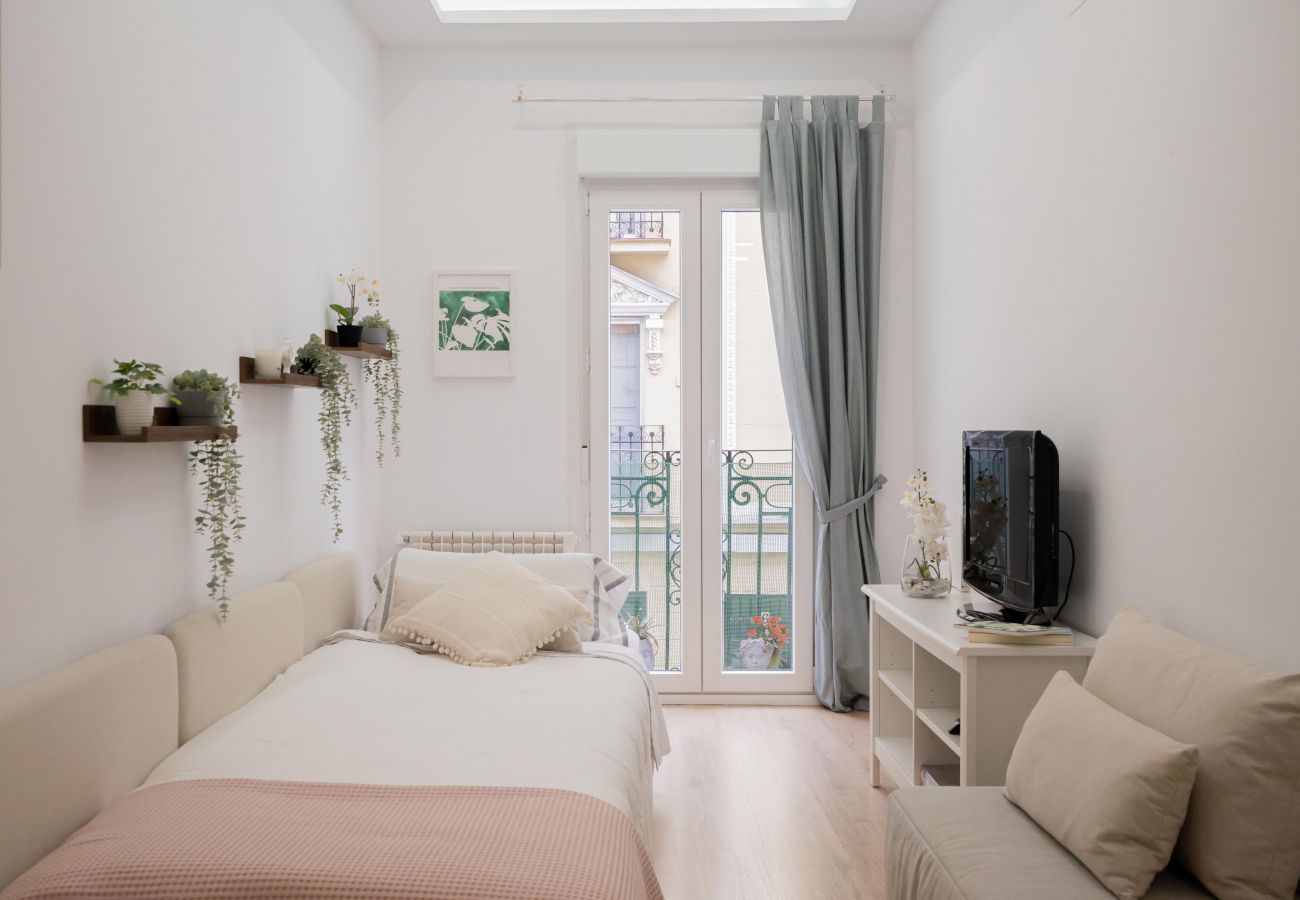 Apartment in Madrid - Cuatro Caminos Mercado Maravillas GRL3