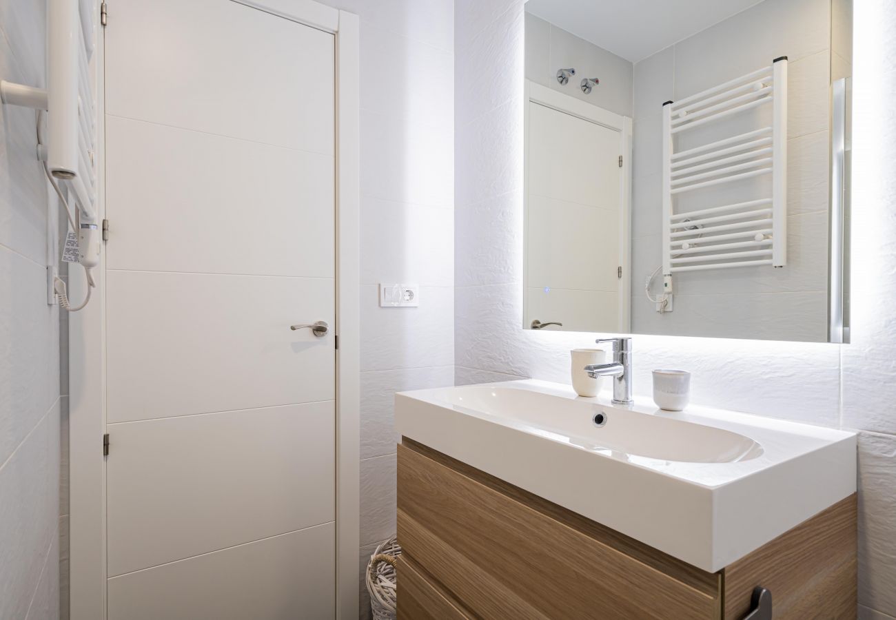 Apartment in Madrid - Cuatro Caminos Mercado Maravillas GRL3