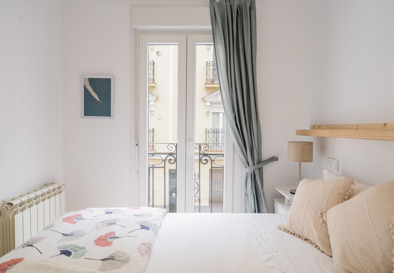 Apartment in Madrid - Cuatro Caminos Mercado Maravillas GRL3