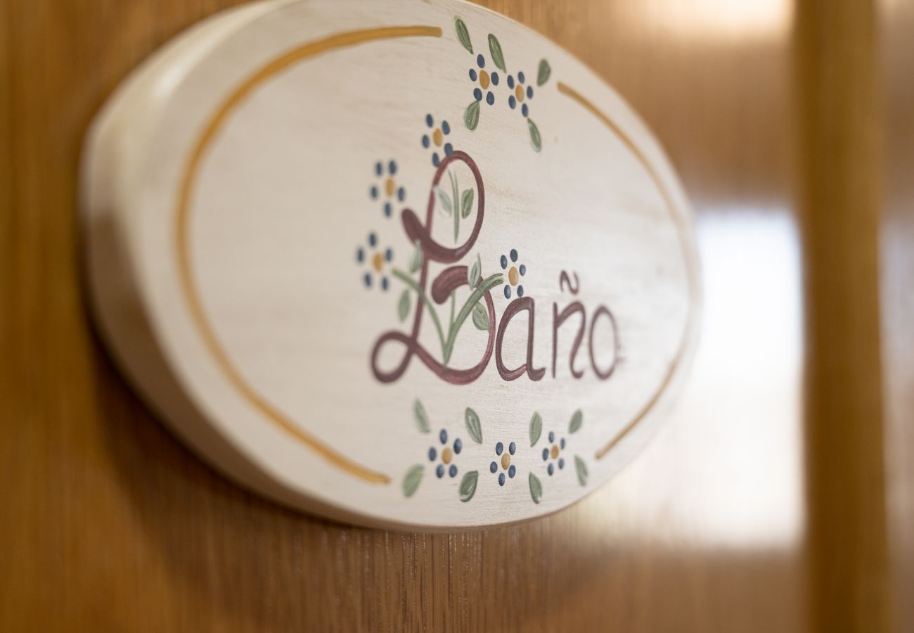 Apartment in Madrid - Amplio y luminoso ap. Orcasitas BEA25