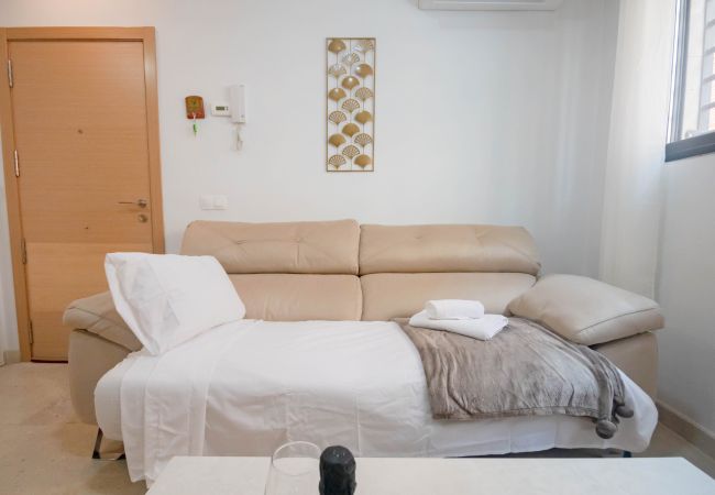 Apartment in Madrid - Bonito Apartamento cerca Santiago Bernabéu MJU14B