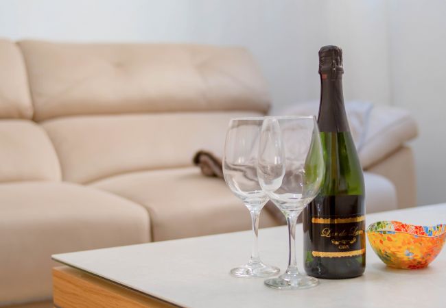 Apartment in Madrid - M (MJU14B) Bonito Apartamento cerca Santiago Berna Apartment in Madrid - M (MJU14B) Bonito Apartamento cerca Santiago Berna