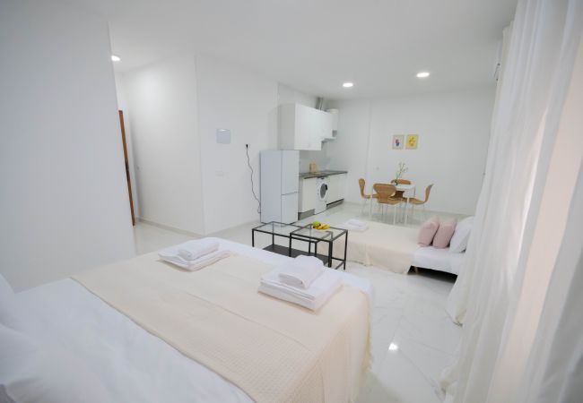 Studio in Madrid - M (MLUBº2) TETUAN "EL RETIRO" Studio in Madrid - M (MLUBº2) TETUAN "EL RETIRO"