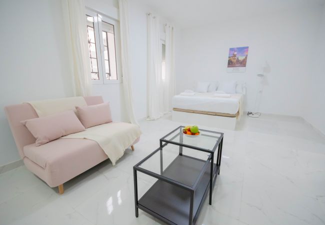 Studio in Madrid - M (MLUBº2) TETUAN "EL RETIRO" Studio in Madrid - M (MLUBº2) TETUAN "EL RETIRO"