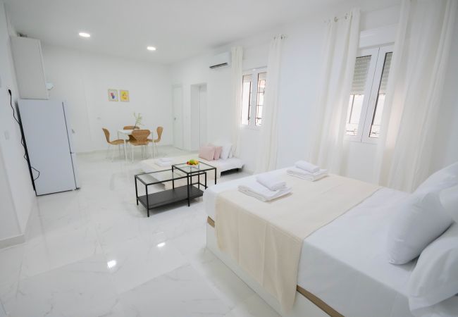 Studio in Madrid - M (MLUBº2) TETUAN "EL RETIRO" Studio in Madrid - M (MLUBº2) TETUAN "EL RETIRO"