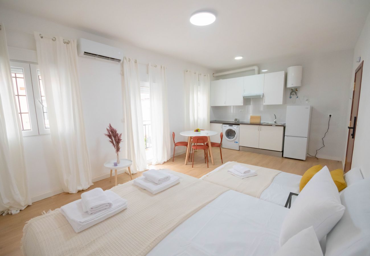 Studio in Madrid - TETUAN - 