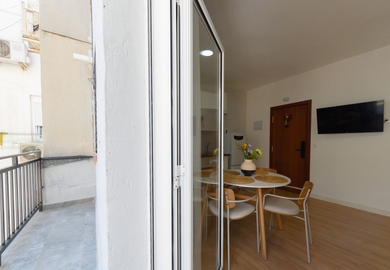 Studio in Madrid - M (MLU1º2) TETUAN "MALASAÑA"