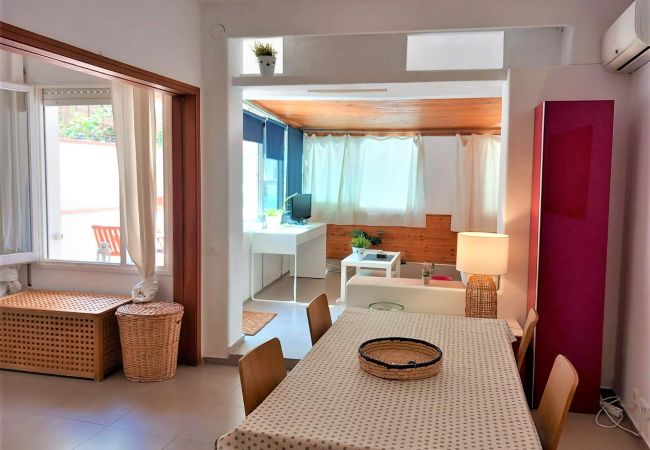  in Barcelona - Private terrace, one bedroom, TURO PARK