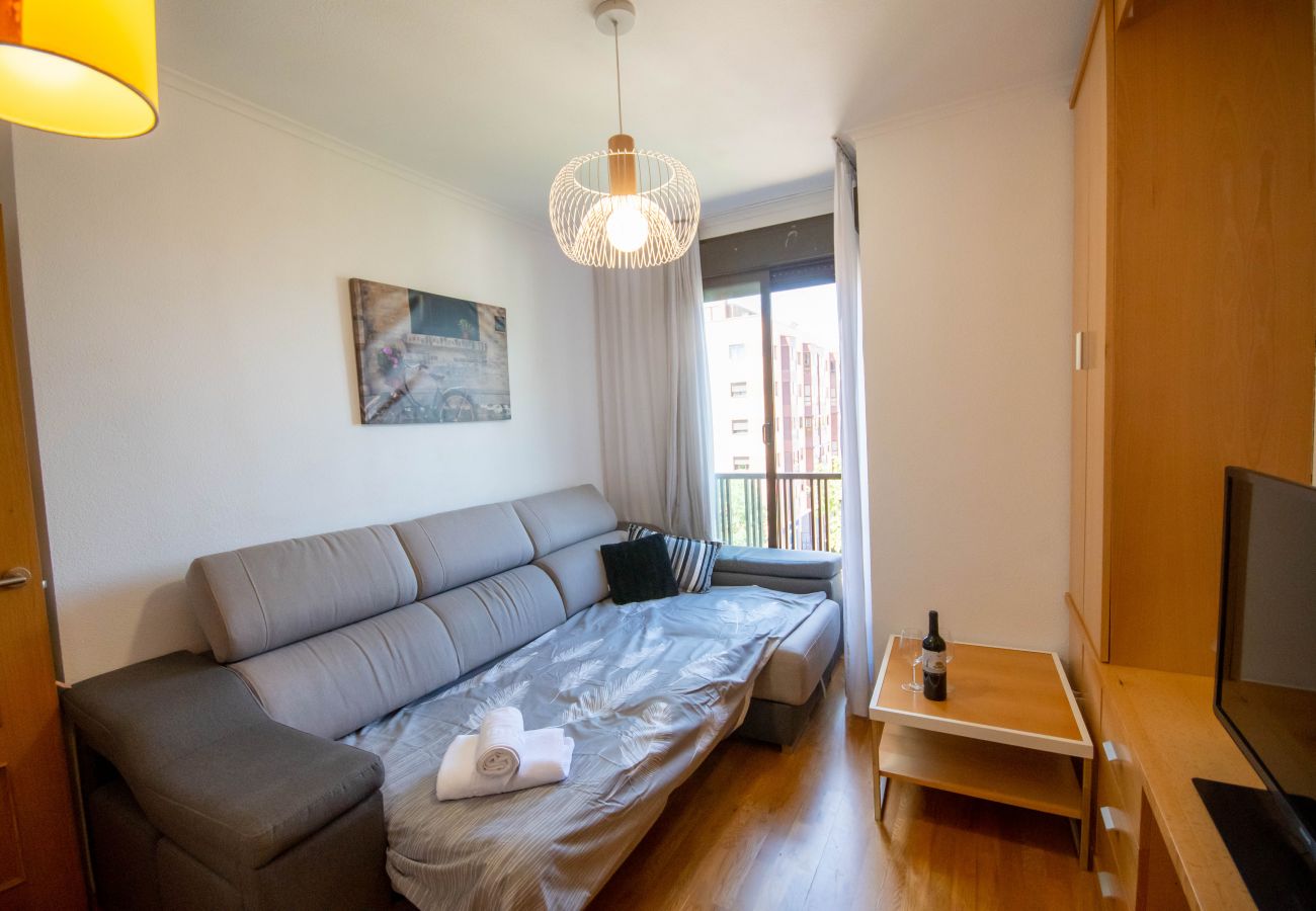 Apartment in Madrid - Comfortable and quiet apartment Airport CMP9