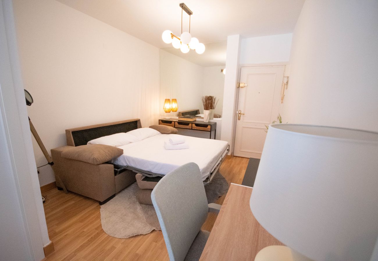 Apartment in Madrid - Coqueto y delicado apartamento Plaza Las Ventas LND21