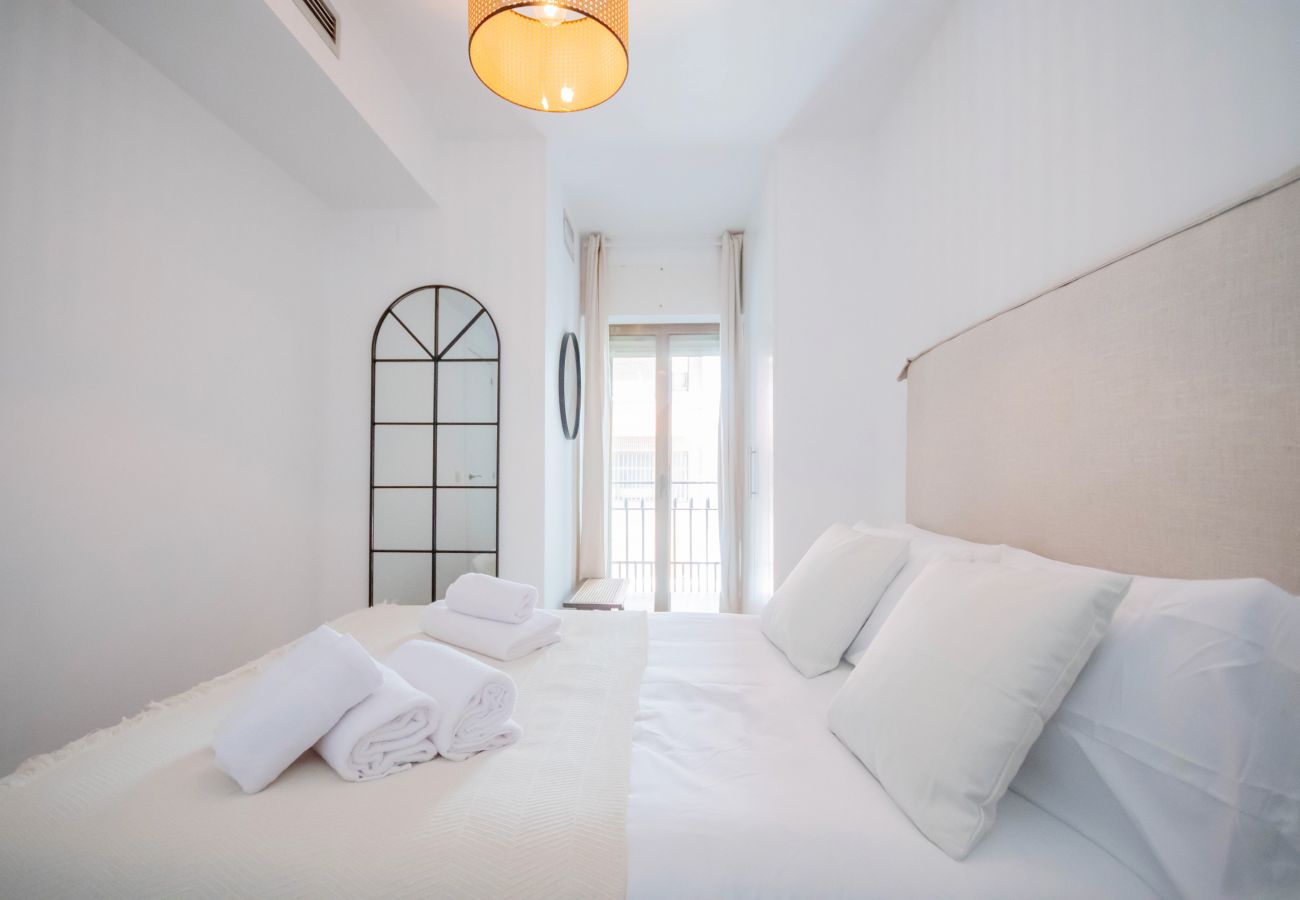 Apartment in Madrid - Coqueto y delicado apartamento Plaza Las Ventas LND21