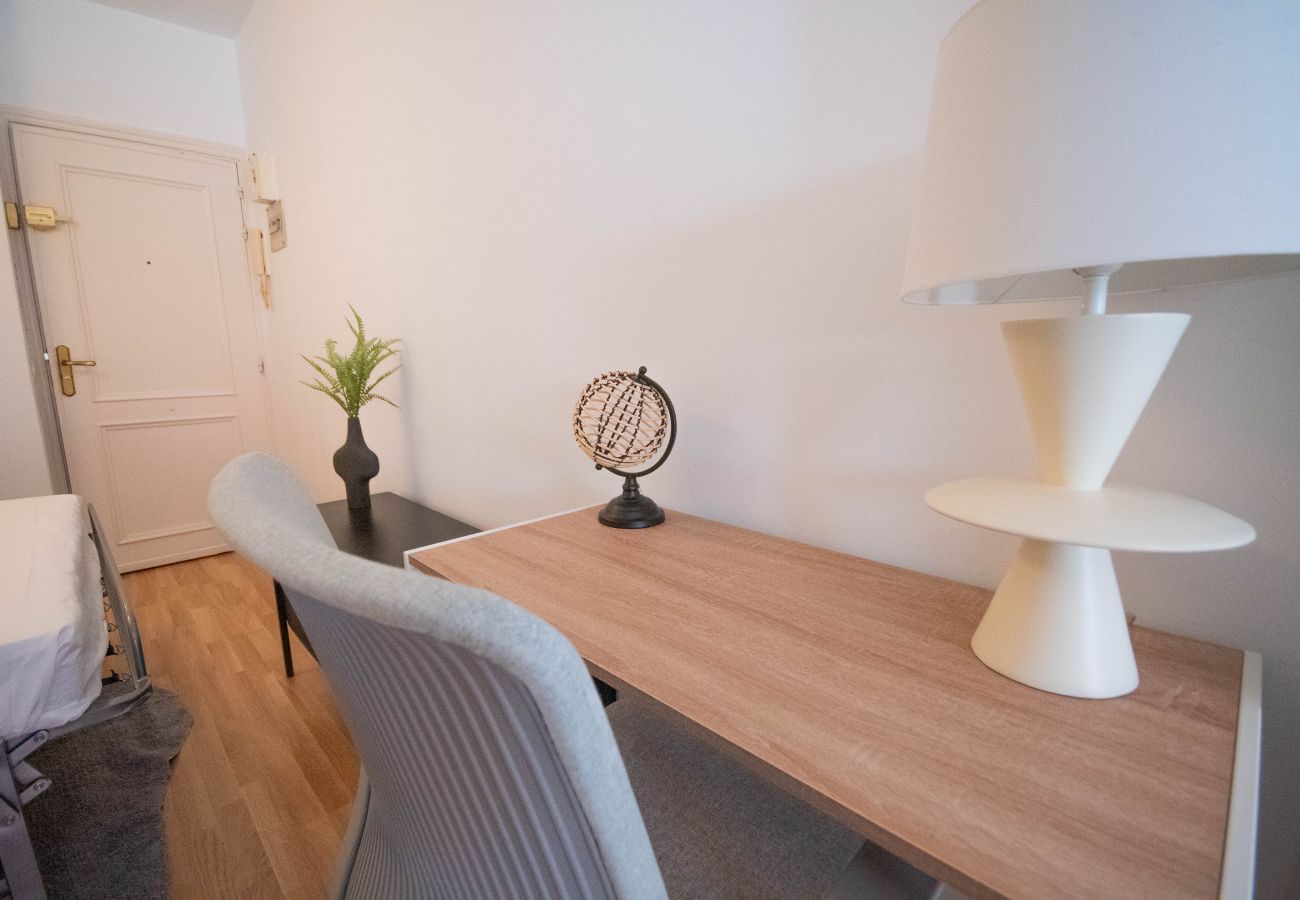 Apartment in Madrid - Coqueto y delicado apartamento Plaza Las Ventas LND21