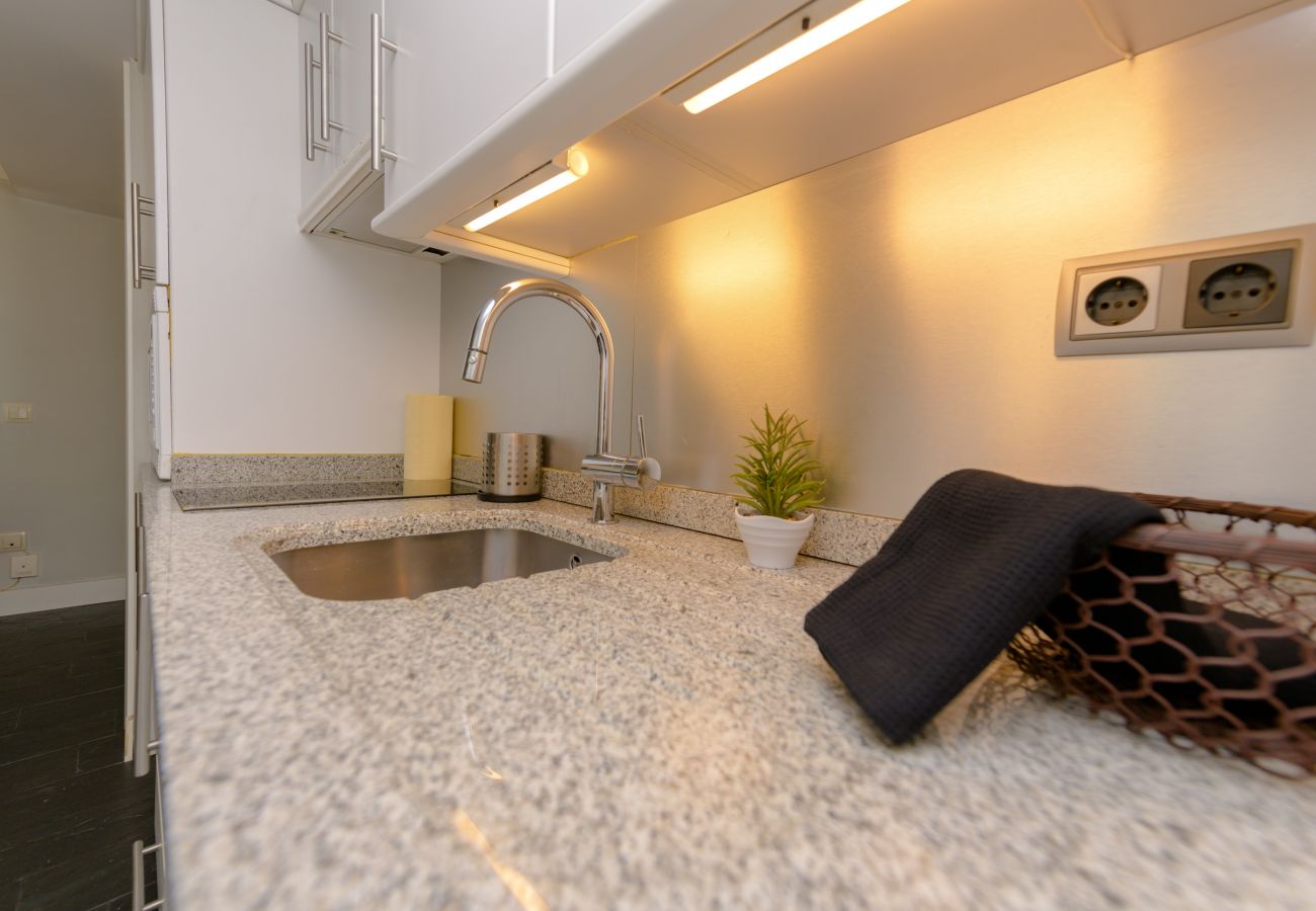 Studio in Madrid - Elegante y cómodo ap. Valdezarza 