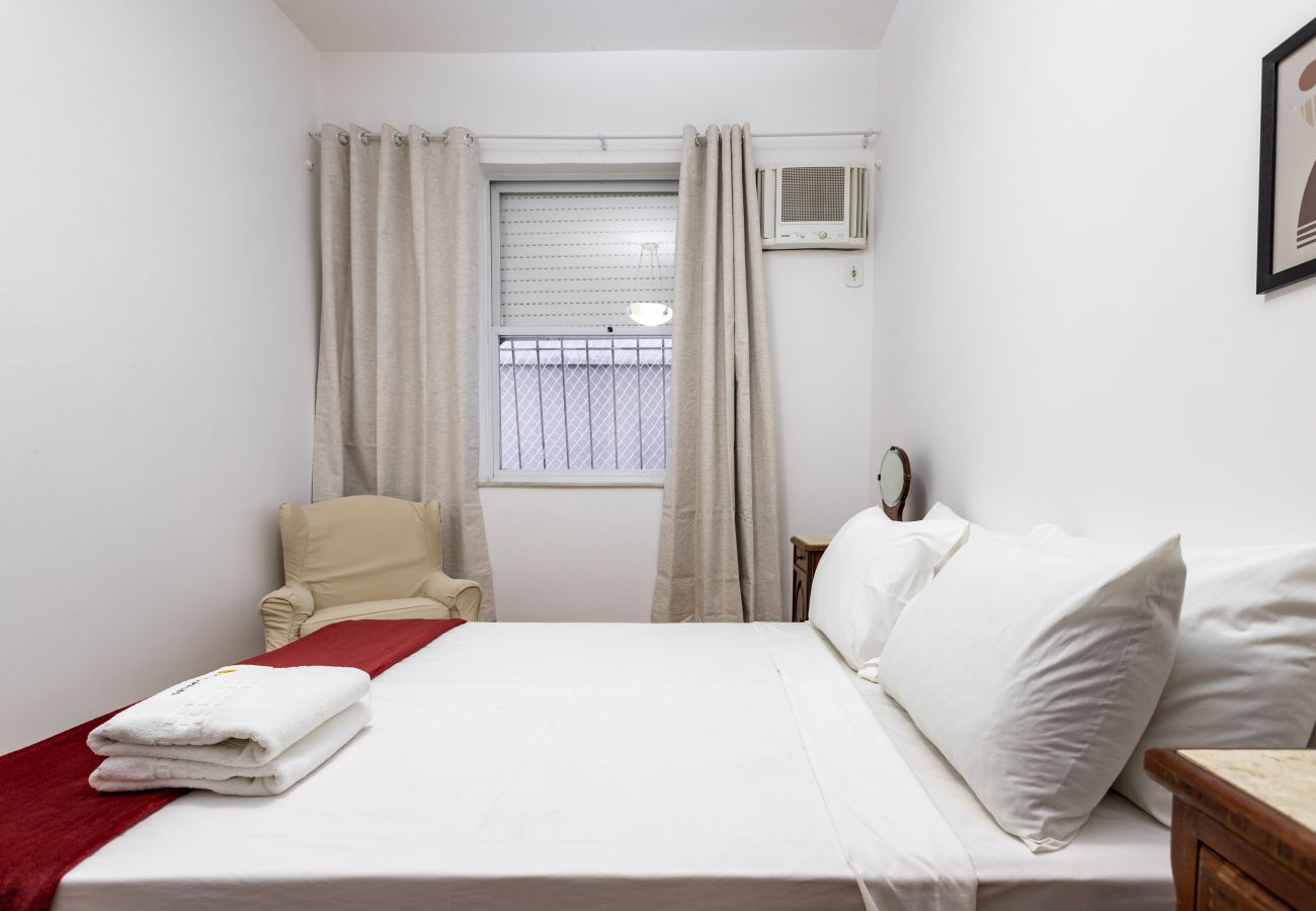 Apartment in Rio de Janeiro - Gracious in Leblon | 2 bedrooms | AP102 Z1