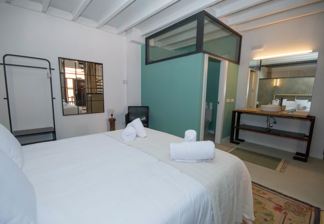 Apartment in Madrid - M (PDD5) Elegant and luxurious apartment in Madrid Apartment in Madrid - M (PDD5) Elegant and luxurious apartment in Madrid