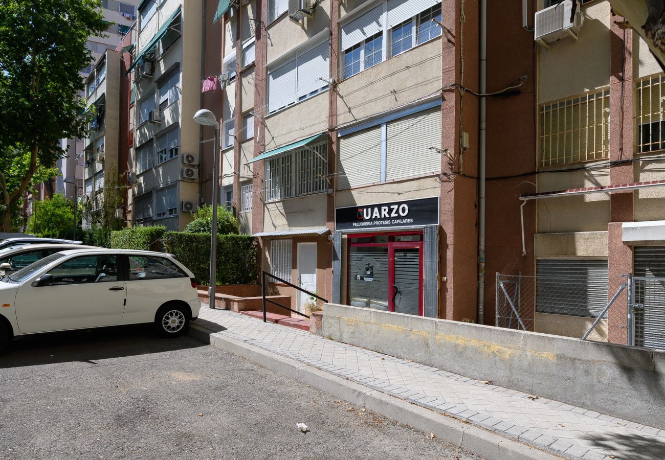 Studio in Madrid - Guájaro 6 GJR6