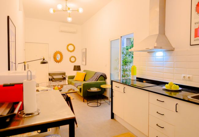 Apartment in Madrid - M (RLT10) Encantadora vivienda de dos dormitorios Apartment in Madrid - M (RLT10) Encantadora vivienda de dos dormitorios
