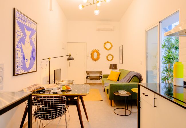 Apartment in Madrid - M (RLT10) Encantadora vivienda de dos dormitorios Apartment in Madrid - M (RLT10) Encantadora vivienda de dos dormitorios