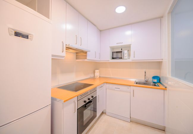 Apartment in Madrid - Amplia y cómoda casa de cuatro dormitorios en Chamberí - Madrid