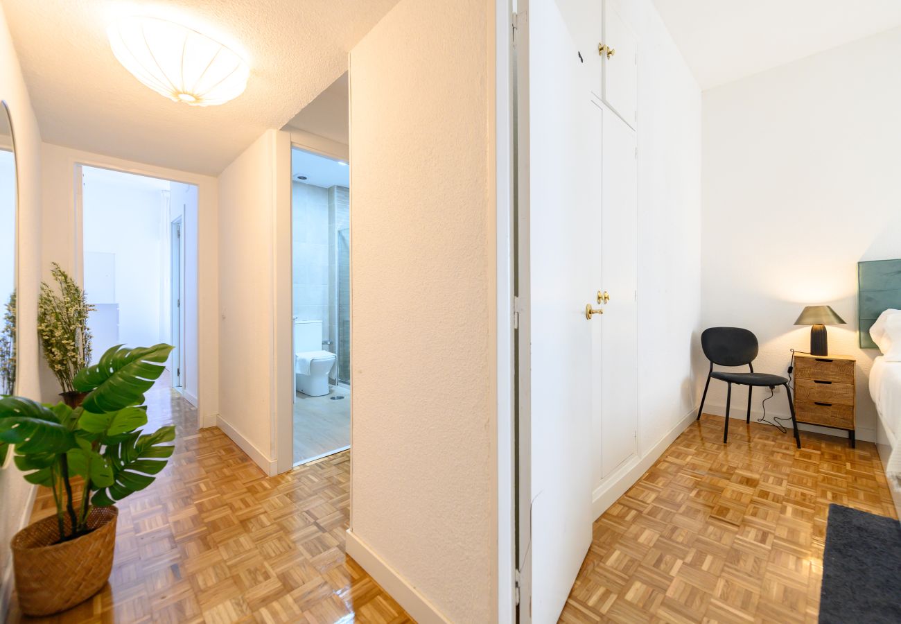 Apartment in Madrid - M (AZA14) Amplio y elegante apartamento en Prosper