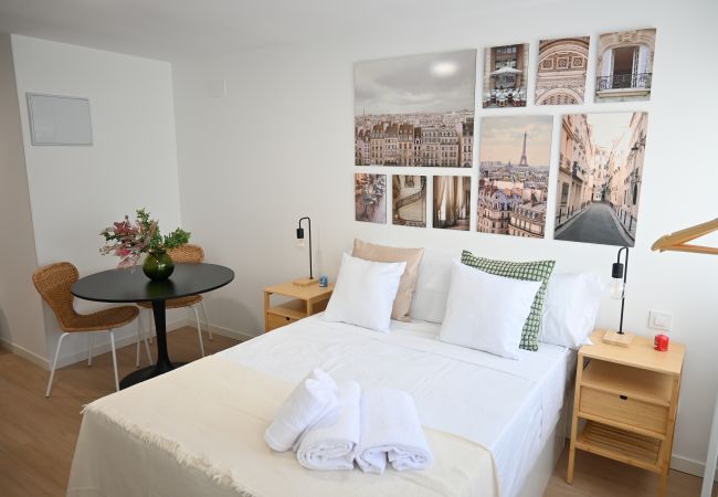  in Madrid - Studio Apartment near the Bullring in Ventas