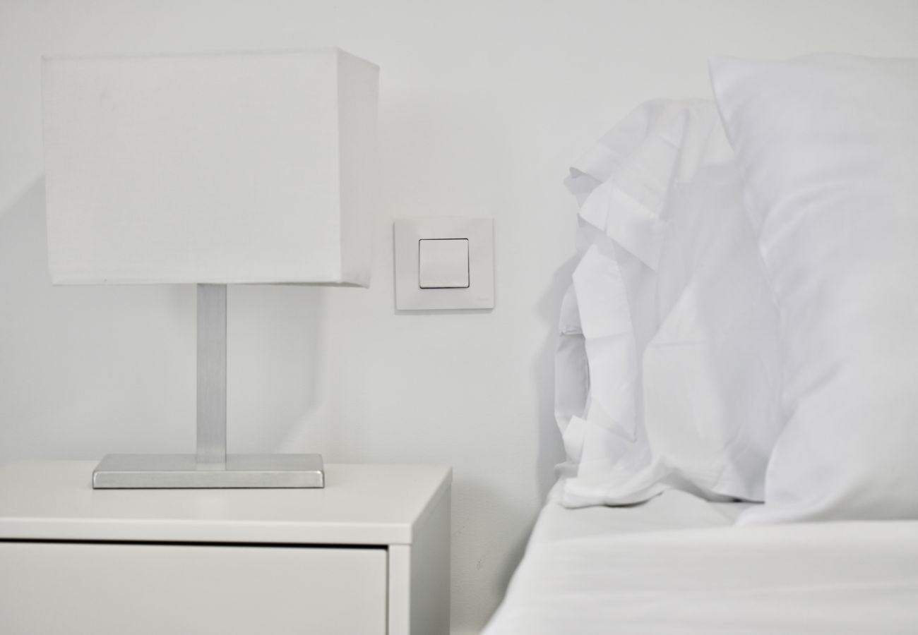 Studio in Madrid - Cozy Studio in Pasaje Virgen de la Alegría