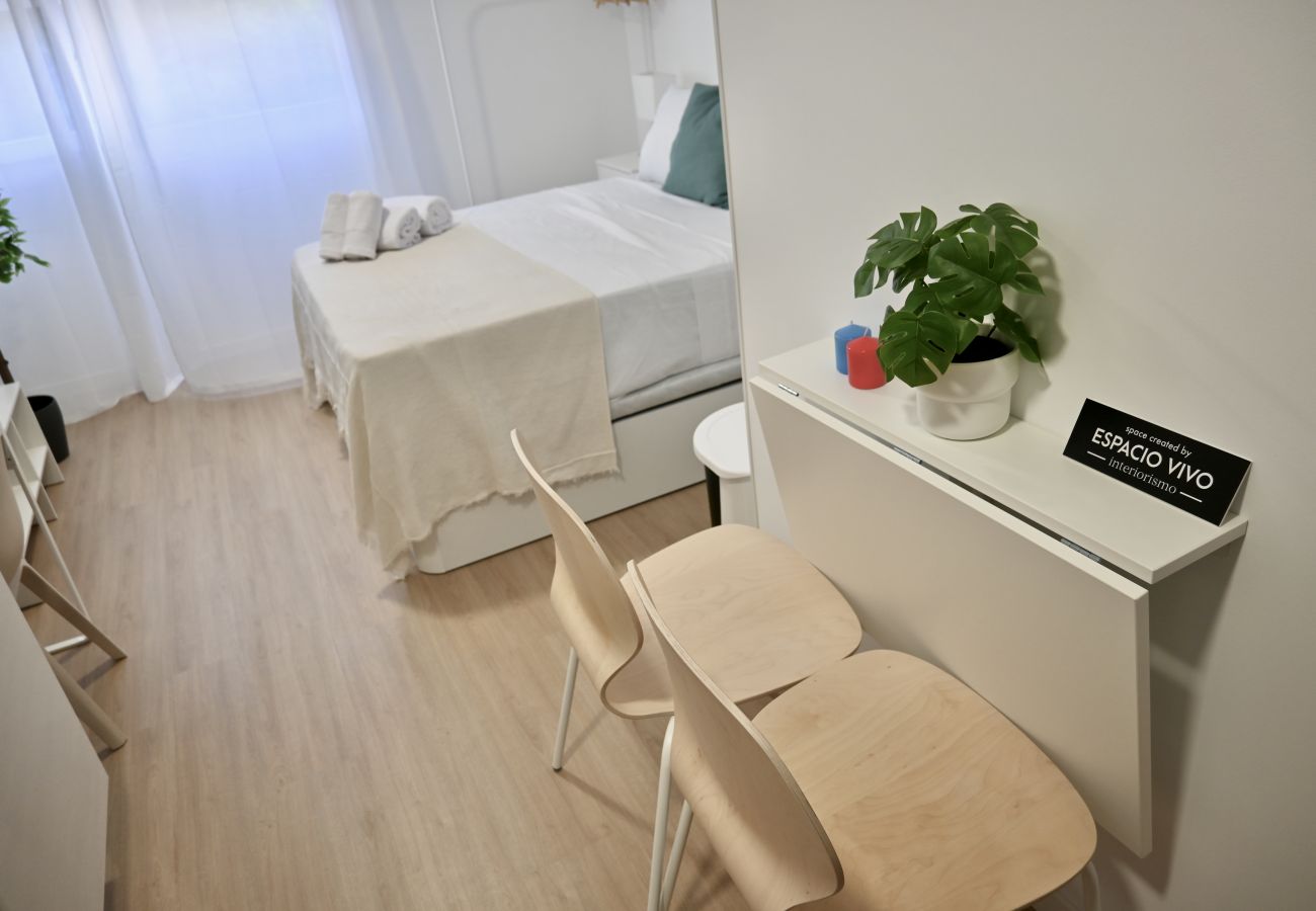 Studio in Madrid - Cozy Studio in Pasaje Virgen de la Alegría