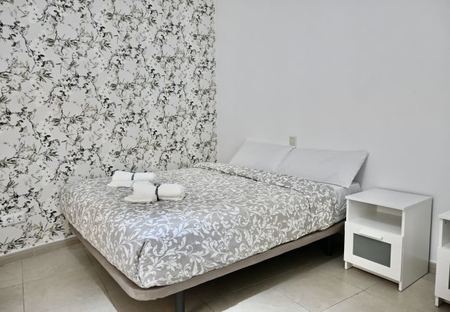 Apartment in Madrid - M (DIN131A) Céntrico apartamento en la Calle Infan Apartment in Madrid - M (DIN131A) Céntrico apartamento en la Calle Infan