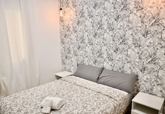 Apartment in Madrid - M (DIN131A) Céntrico apartamento en la Calle Infan Apartment in Madrid - M (DIN131A) Céntrico apartamento en la Calle Infan